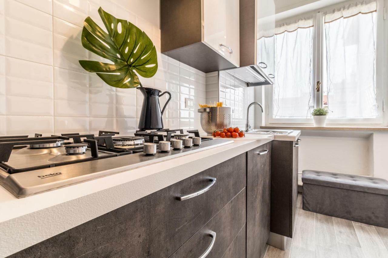 Joivy Modern 1-Bed Flat With Balcony In Portello Milán Exterior foto